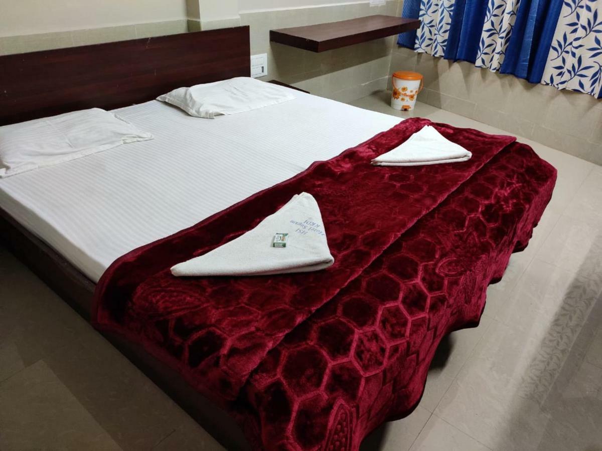 Hotel Sugam Karaikudi 외부 사진