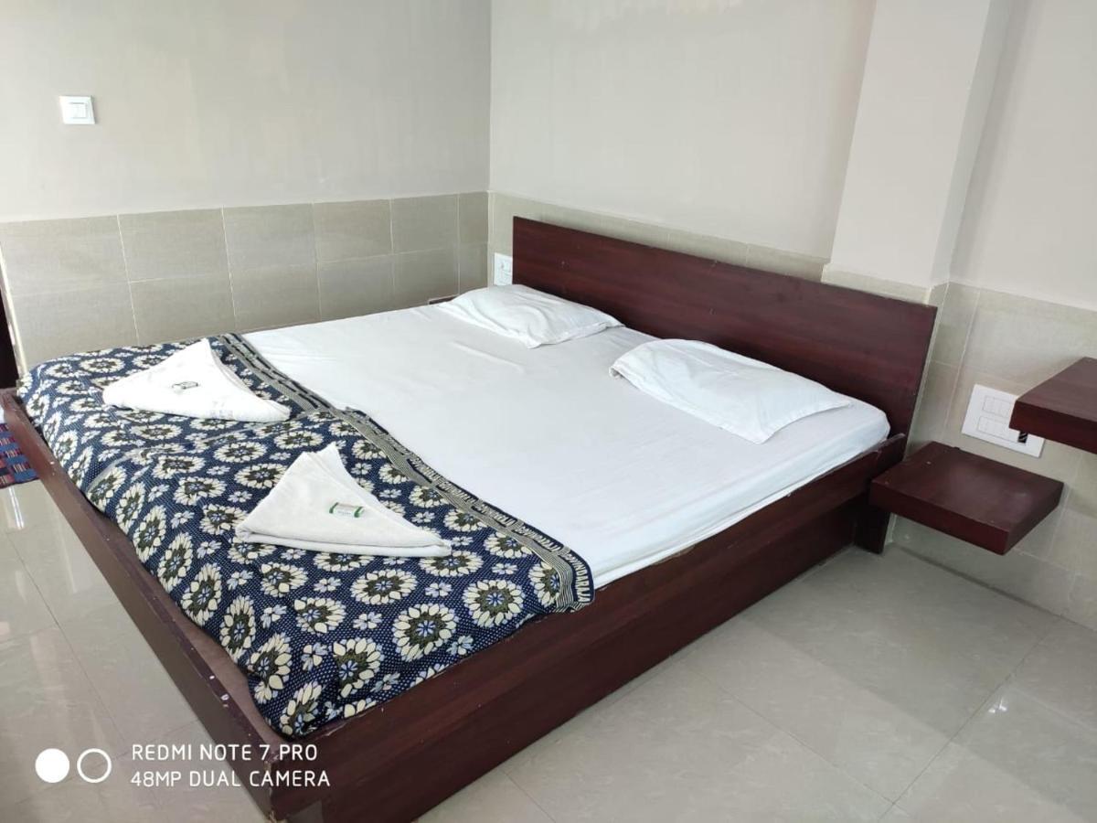 Hotel Sugam Karaikudi 외부 사진